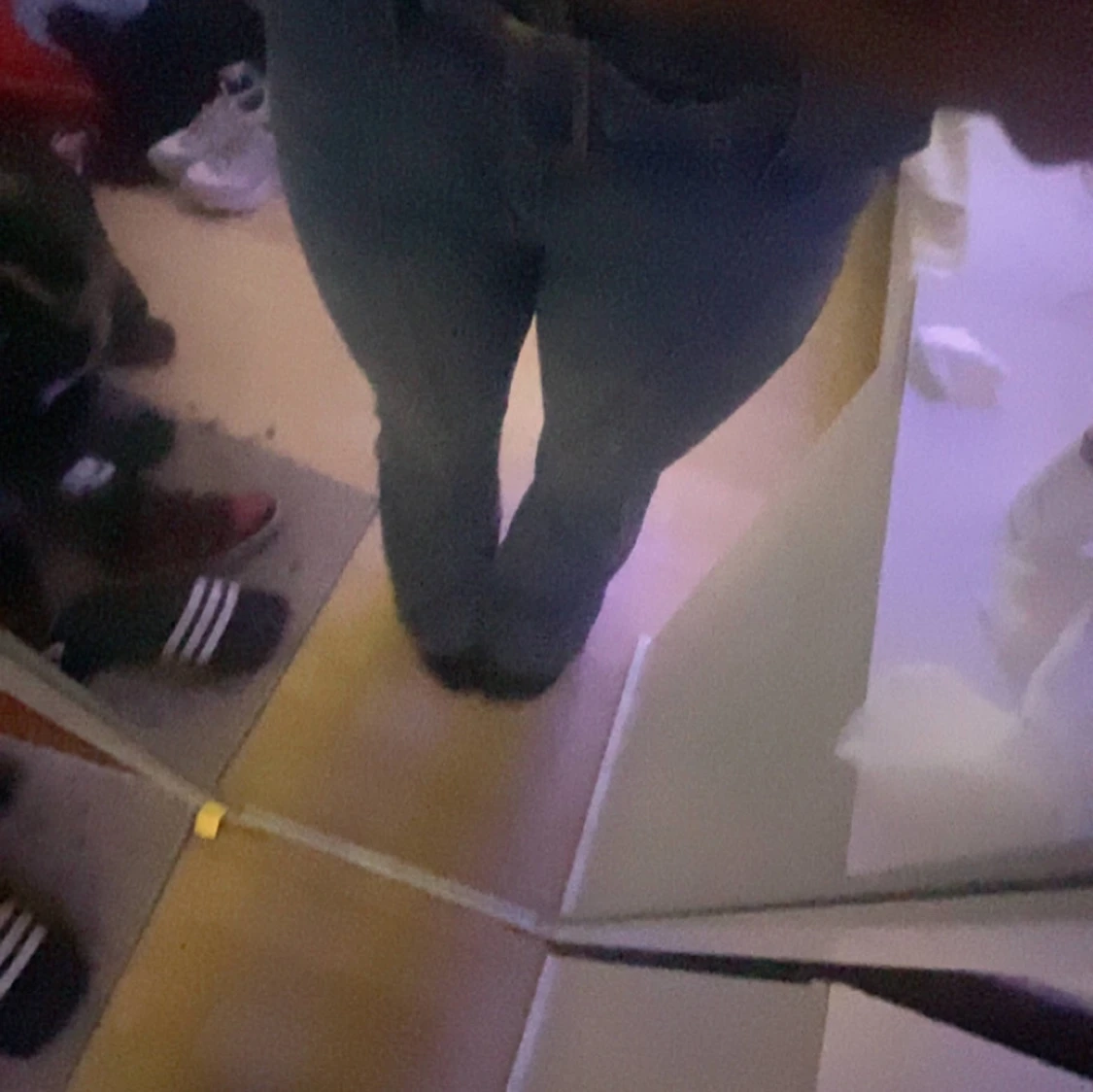 Blå jeans med bälte från Shein - 4