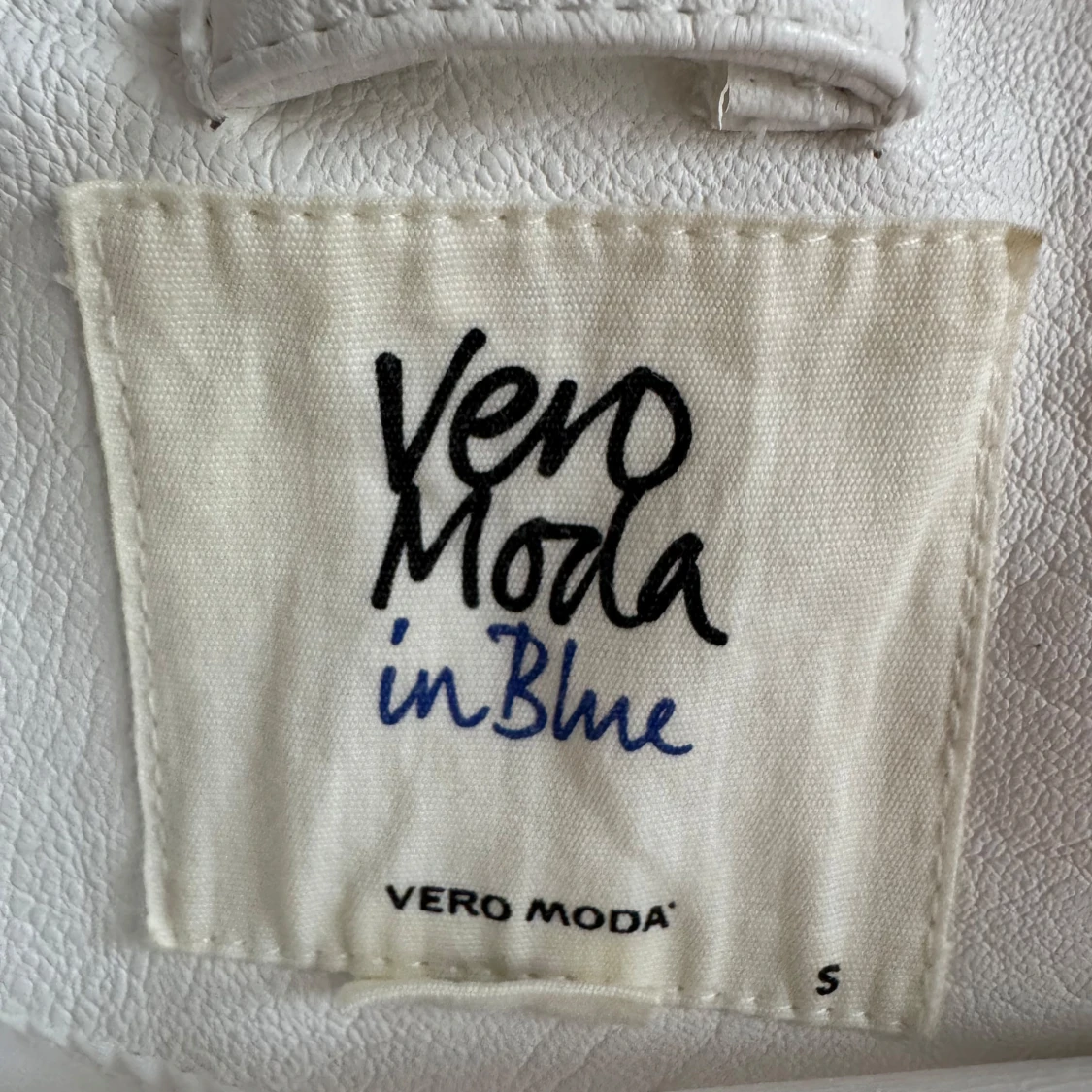 Vit skinnjacka från Vero Moda - 2