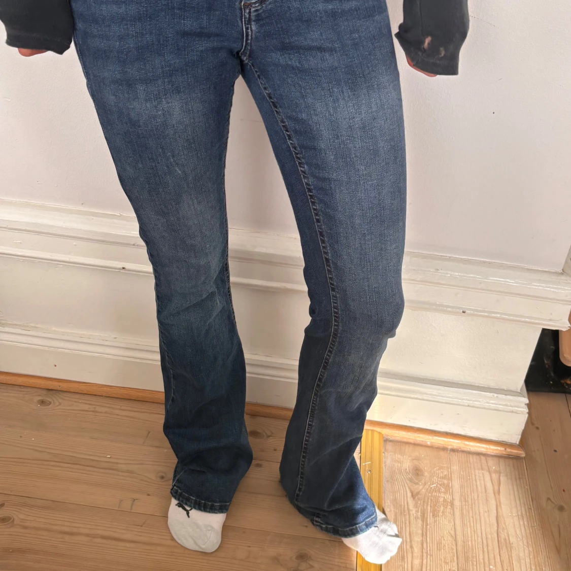 Blå bootcut jeans