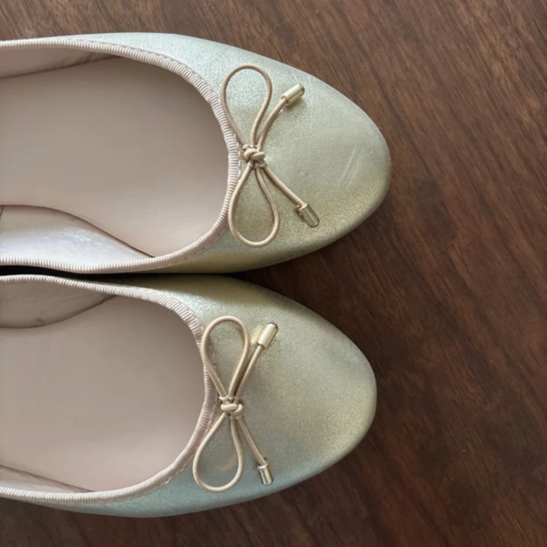 Guldiga ballerinaskor - 3