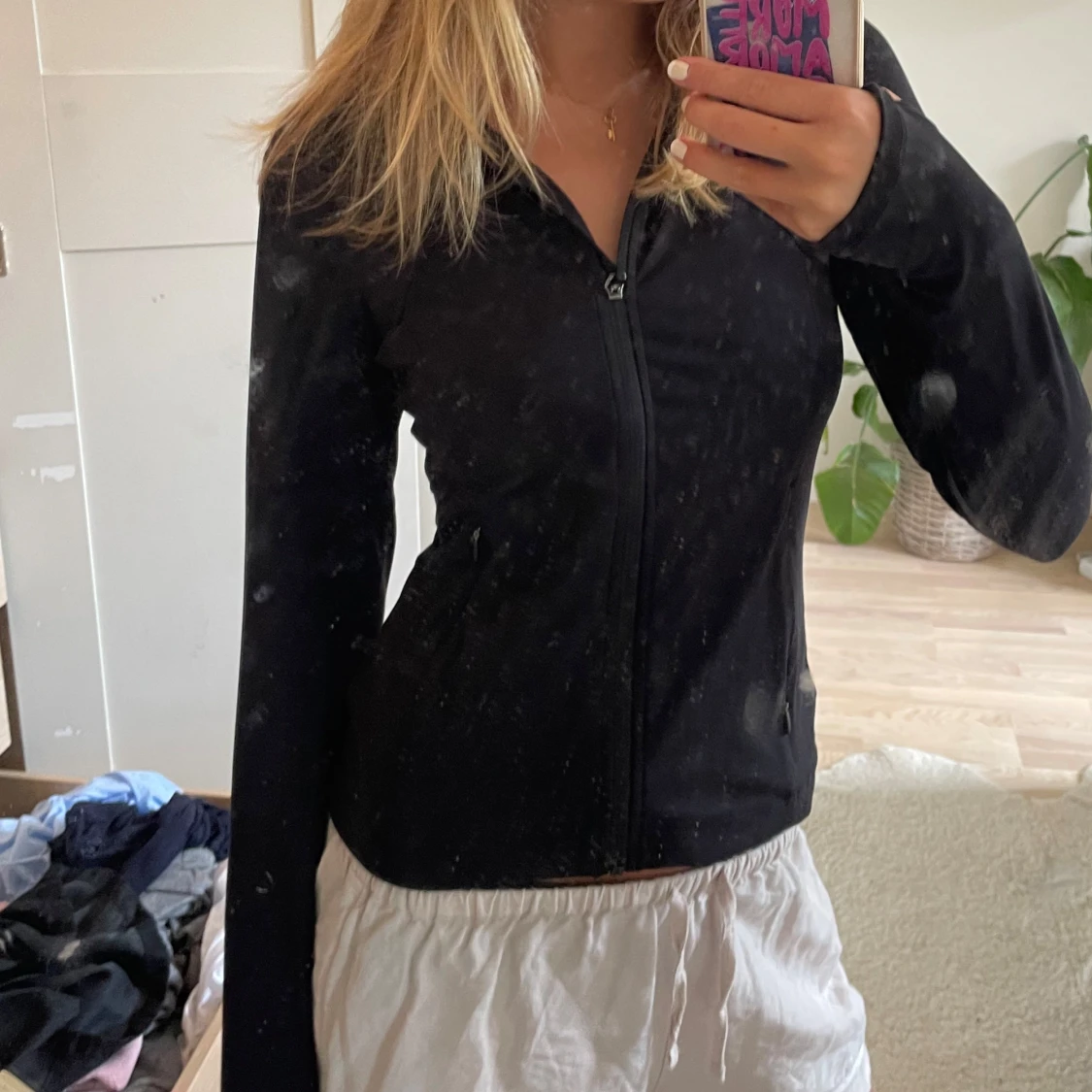 Svart slim vindjacka med dragkedja