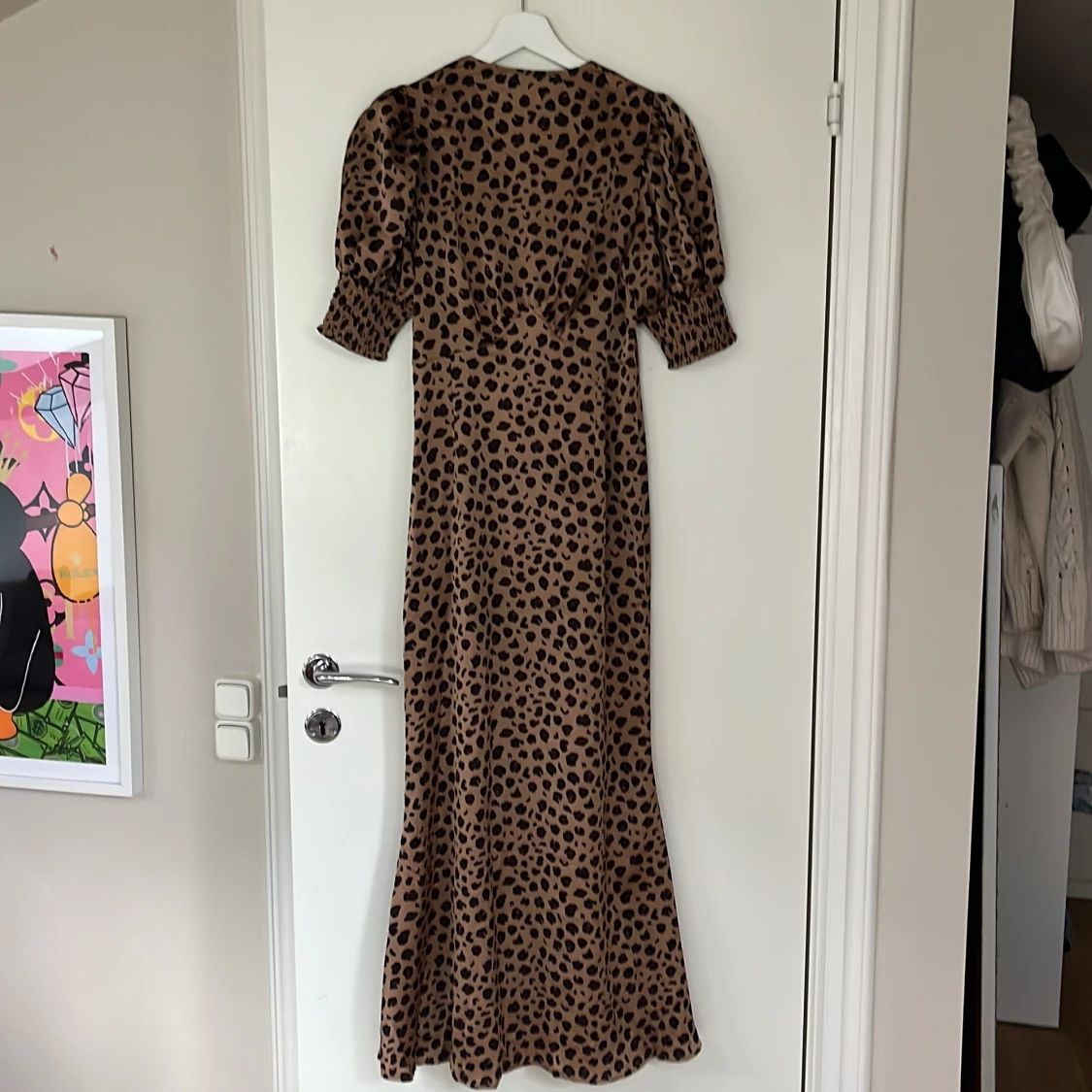 Leopardmönstrad långklänning liknande Adoore - 1