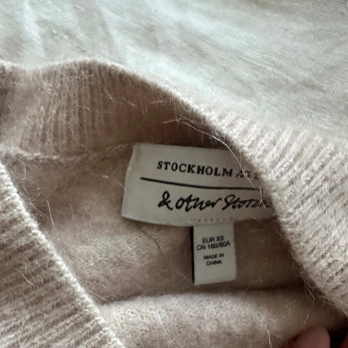 Beige stickad tröja från & Other Stories🩷 - 2