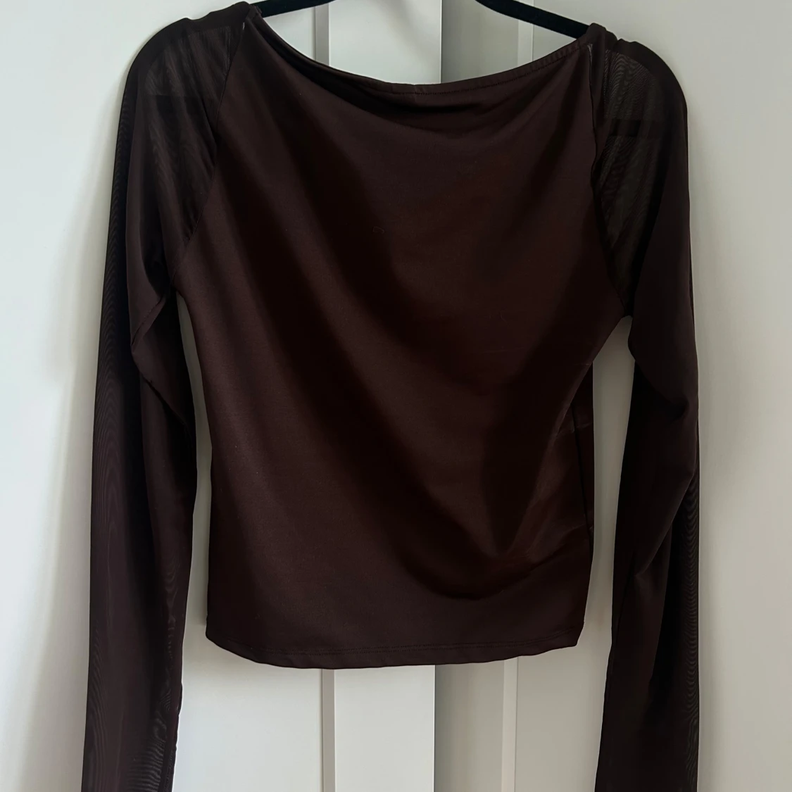 Brun mesh topp från Nelly - 3