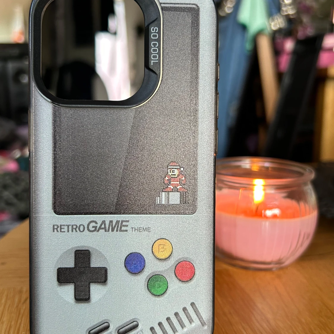 Mobilskal med retromotiv för IPhone!