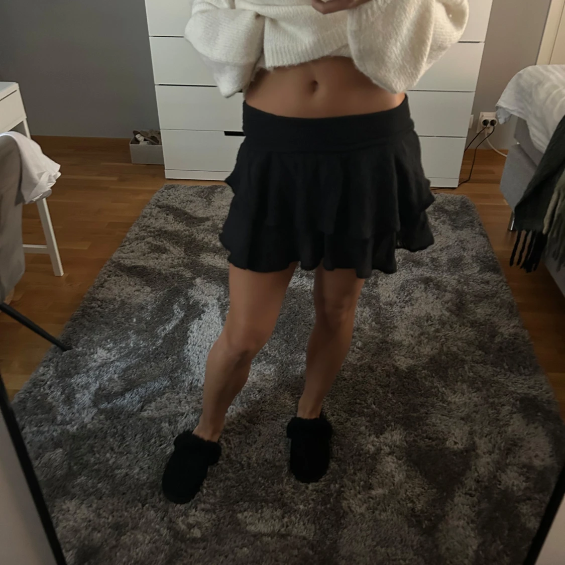 Svart volangkjol - 1