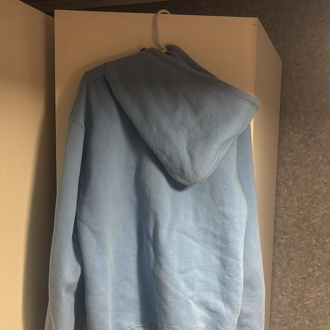 Ljusblå vonstudio Hoodie - 1