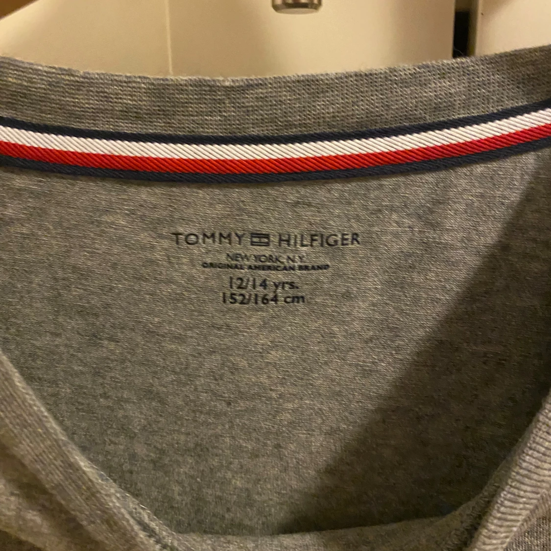 Grå långärmad tröja Tommy Hilfiger - 1