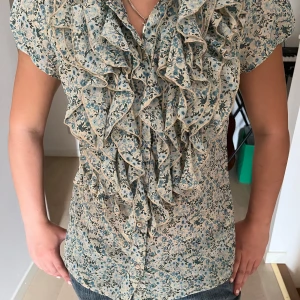 Super gullig blus från saint  - Jätte gullig blus från saint🥰🥰