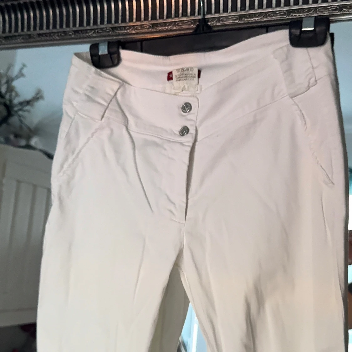 Vita utsvängda bootcut byxor  - 3