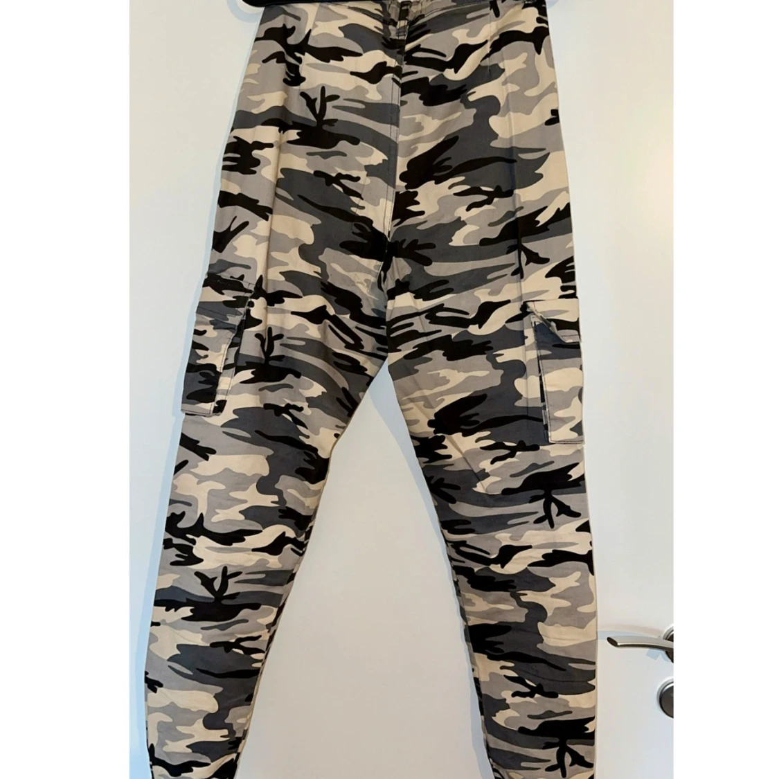 Cargopants camo från Madlady - 2