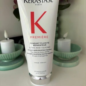Kerastase balsam  - Ett balsam från Kerastase. Den är öppnad en gång, men tyvärr tålde jag inte parfymen, så den kommer inte komma till användning. Nypris ligger på runt 600kr. Pris kan diskuteras vid snabb affär. 