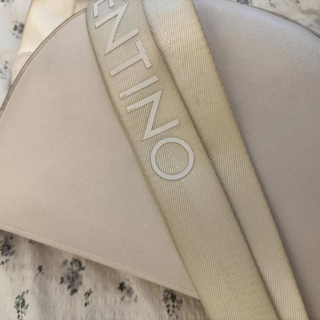 Vit väska från Valentino Bags - 3