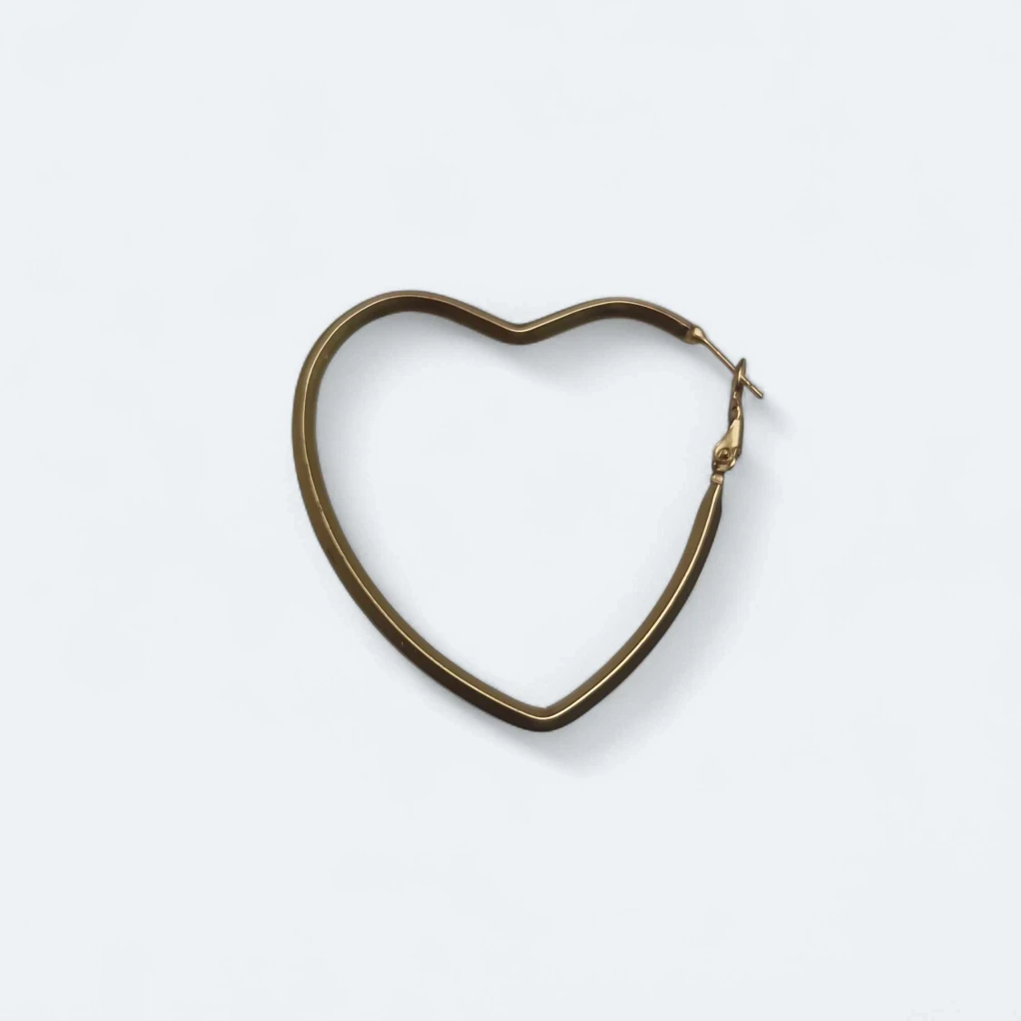 Guldiga hjärtformade örhängen Bijjo - 1