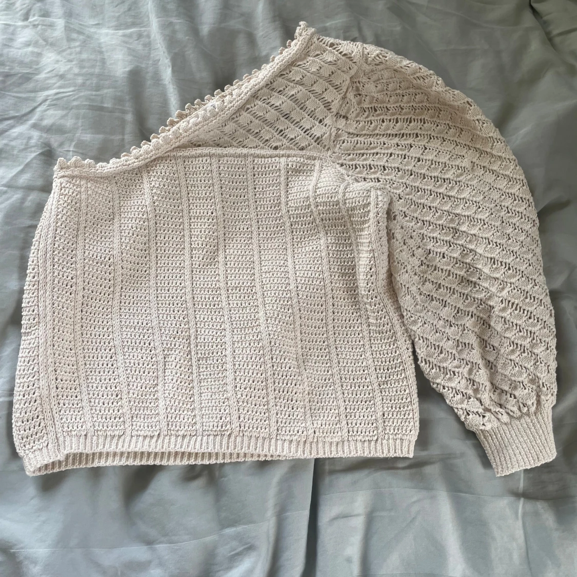 Stickad tröja