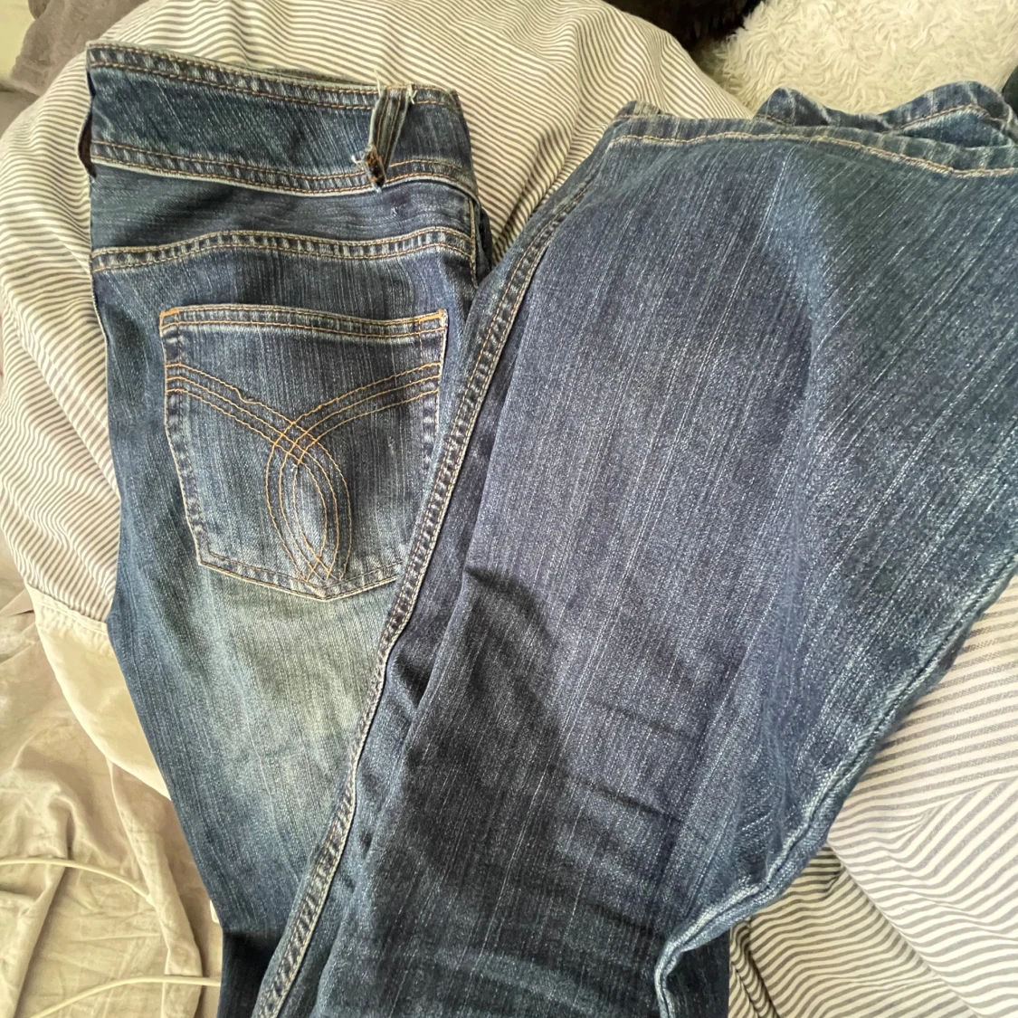 Lågmidjade blå bootcut jeans - 3