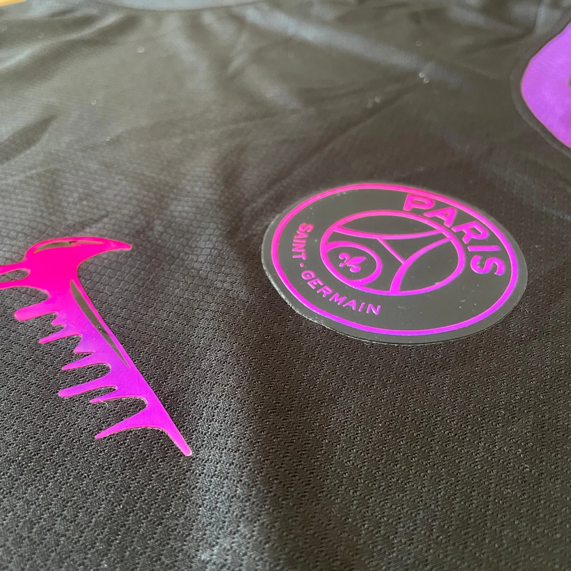 PSG ”Paris Noir” Special kit - 2