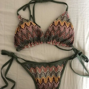 Bikini - Jättebra skick säljer då den inte kommer till användning, skriv privat för mer info/bilder💗