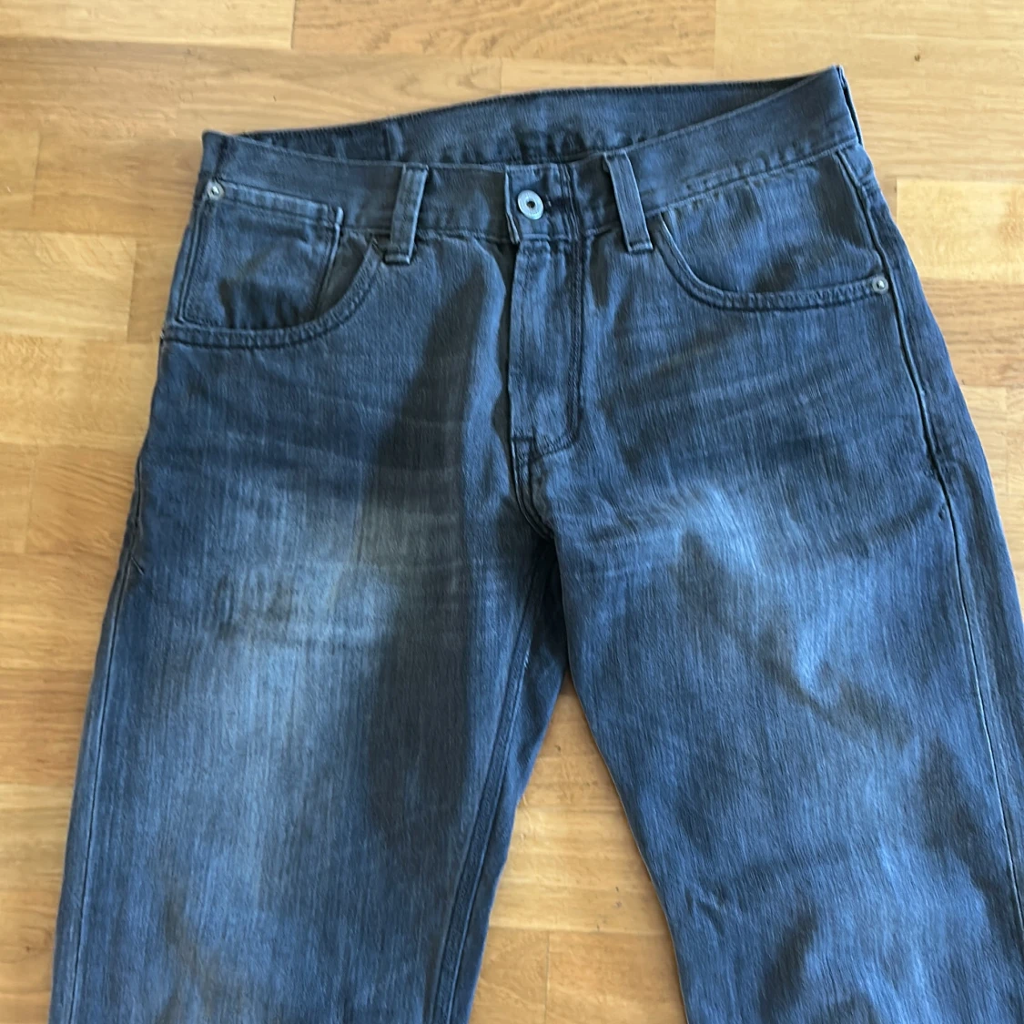 Levi's grå jeans straight fit med medelhög midja - 1