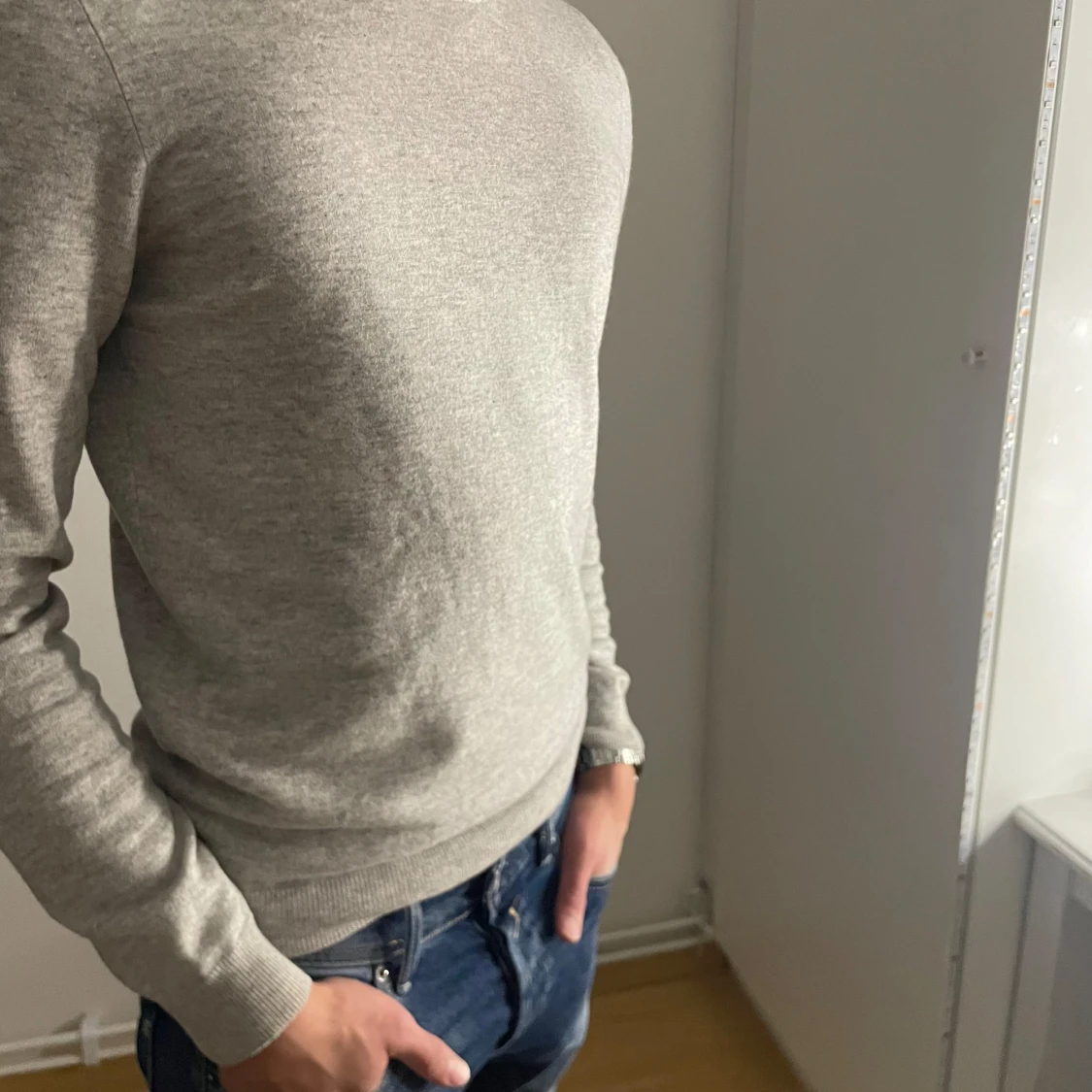 Grå kashmirtröja från Massimo Dutti