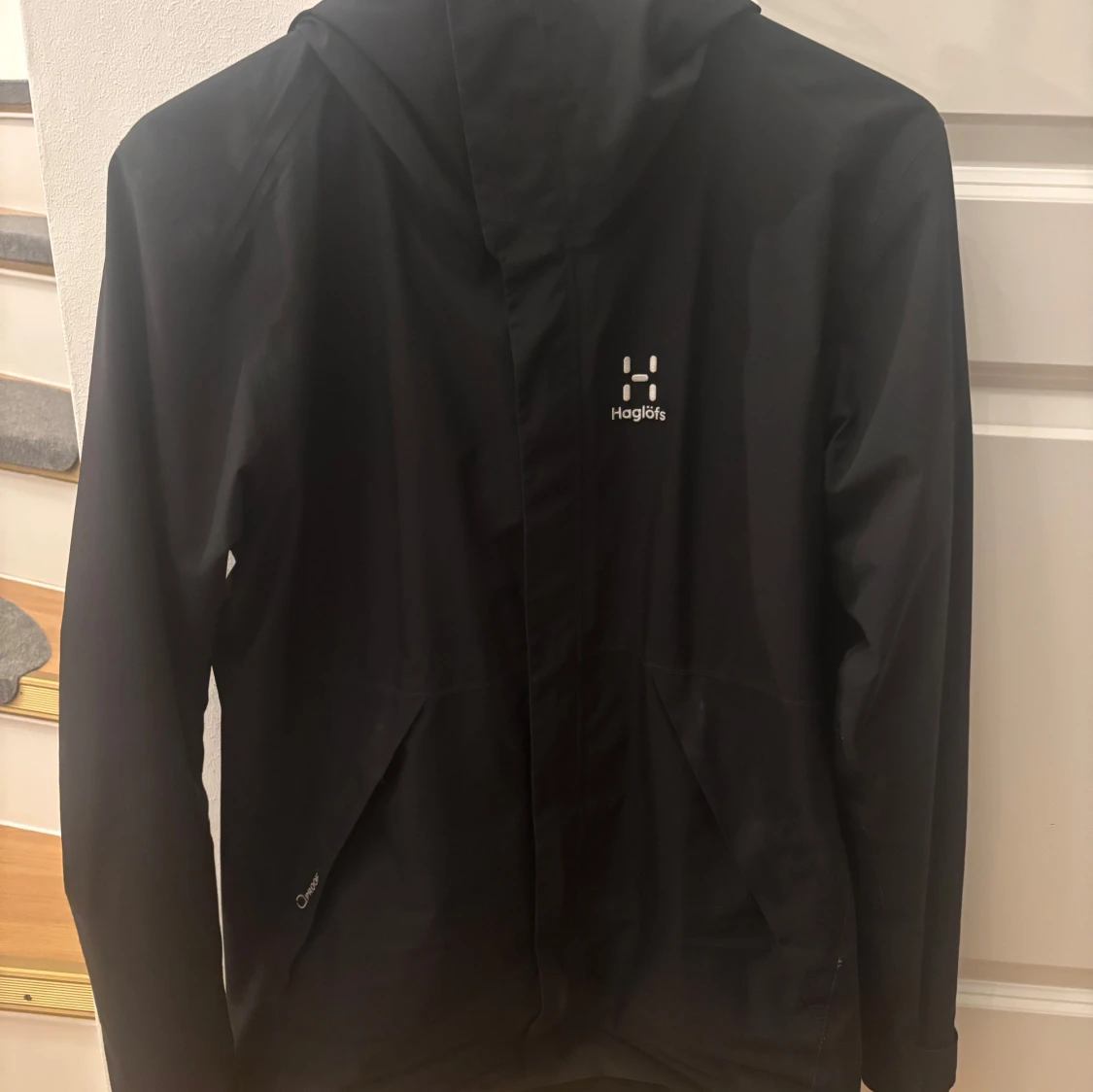 Svart vindjacka från Haglöfs