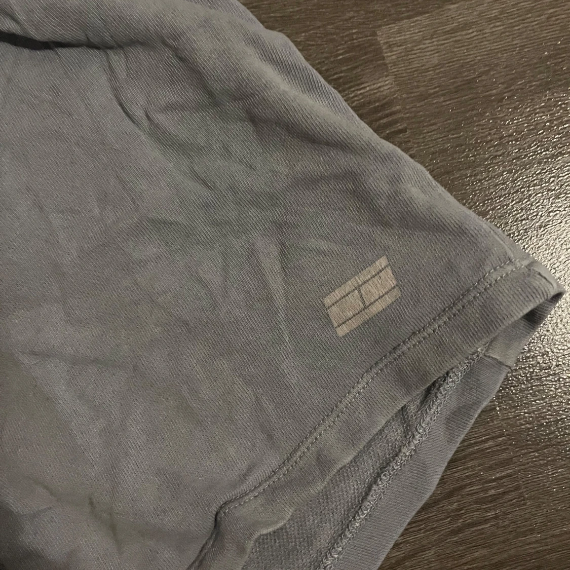 Ljusblå tröja från Tommy Hilfiger Sport med tillhörande shorts - 3