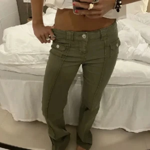 Gröna lågmidjade jeans hm - Fina gröna jeans