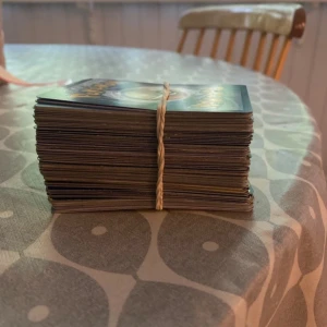 Pokémonkort+ guld och silverkort - Min lillebror säljer sina Pokémon kort+ silver och guldpokemonkort.