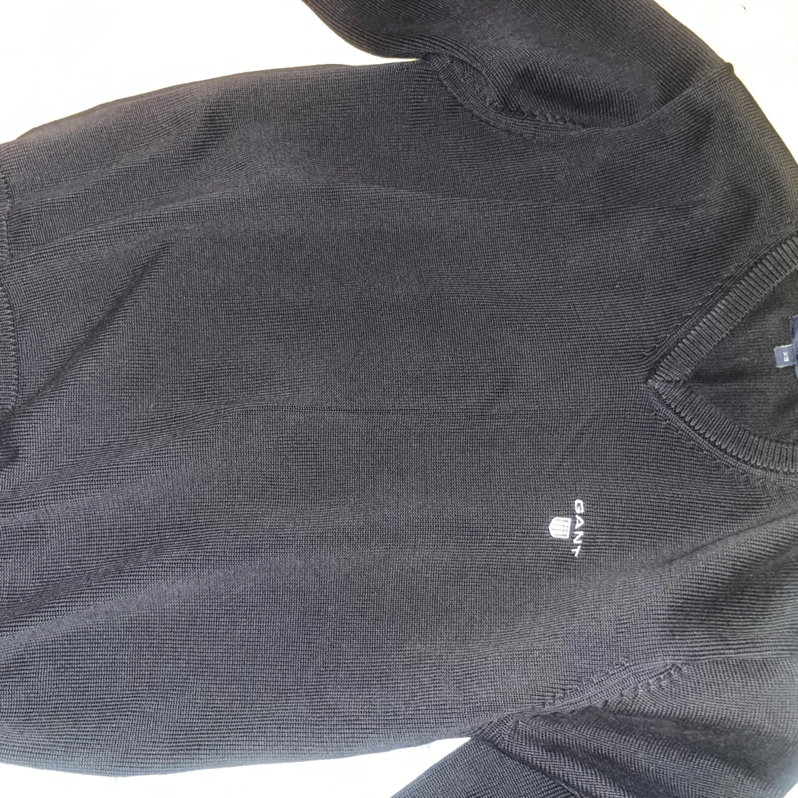 Svart stickad tröja från Gant - 1