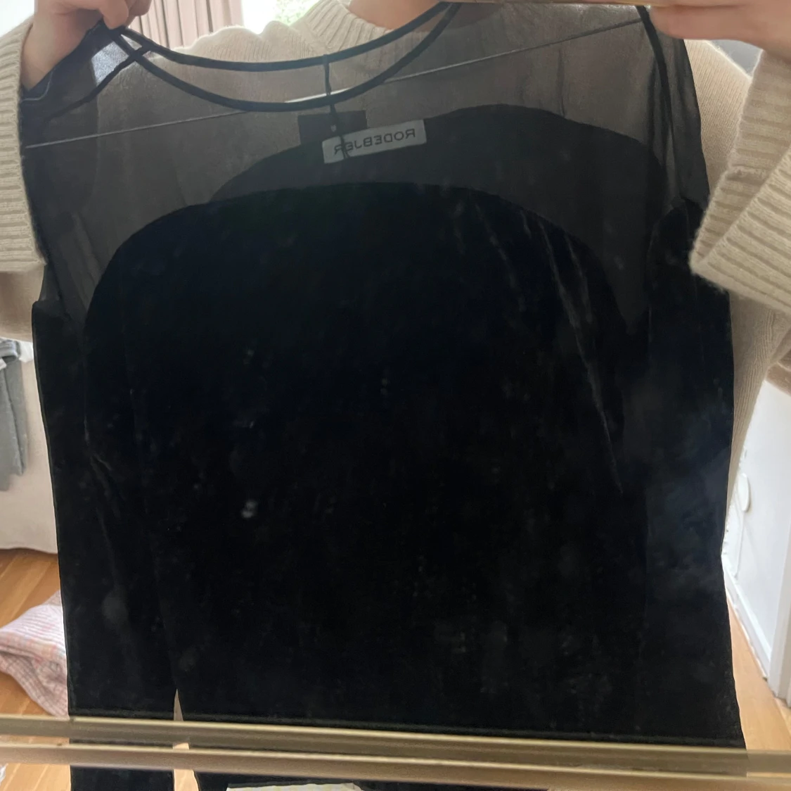 Svart tröja med mesh  - 2