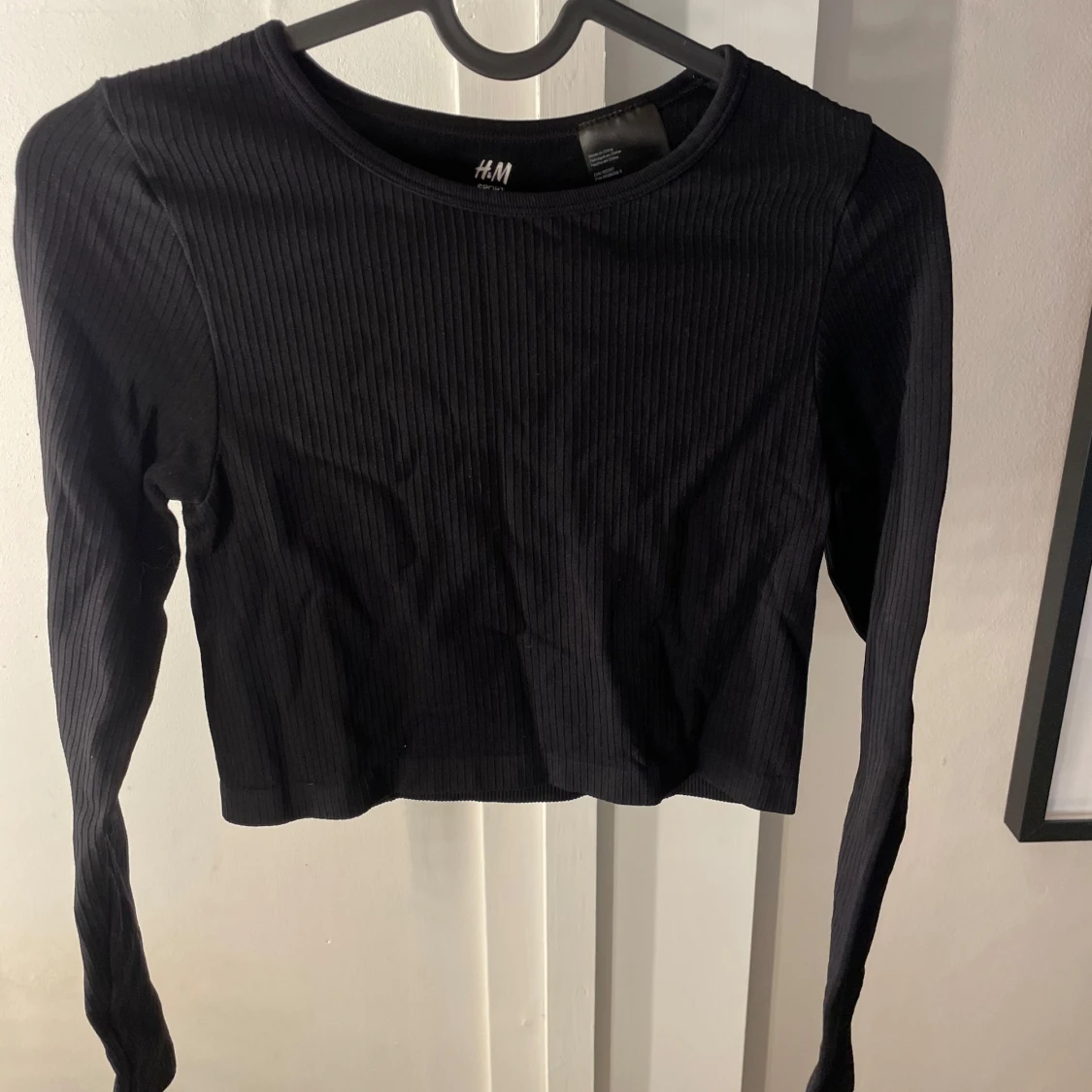 Svart ribbad croppad topp H&M Sport