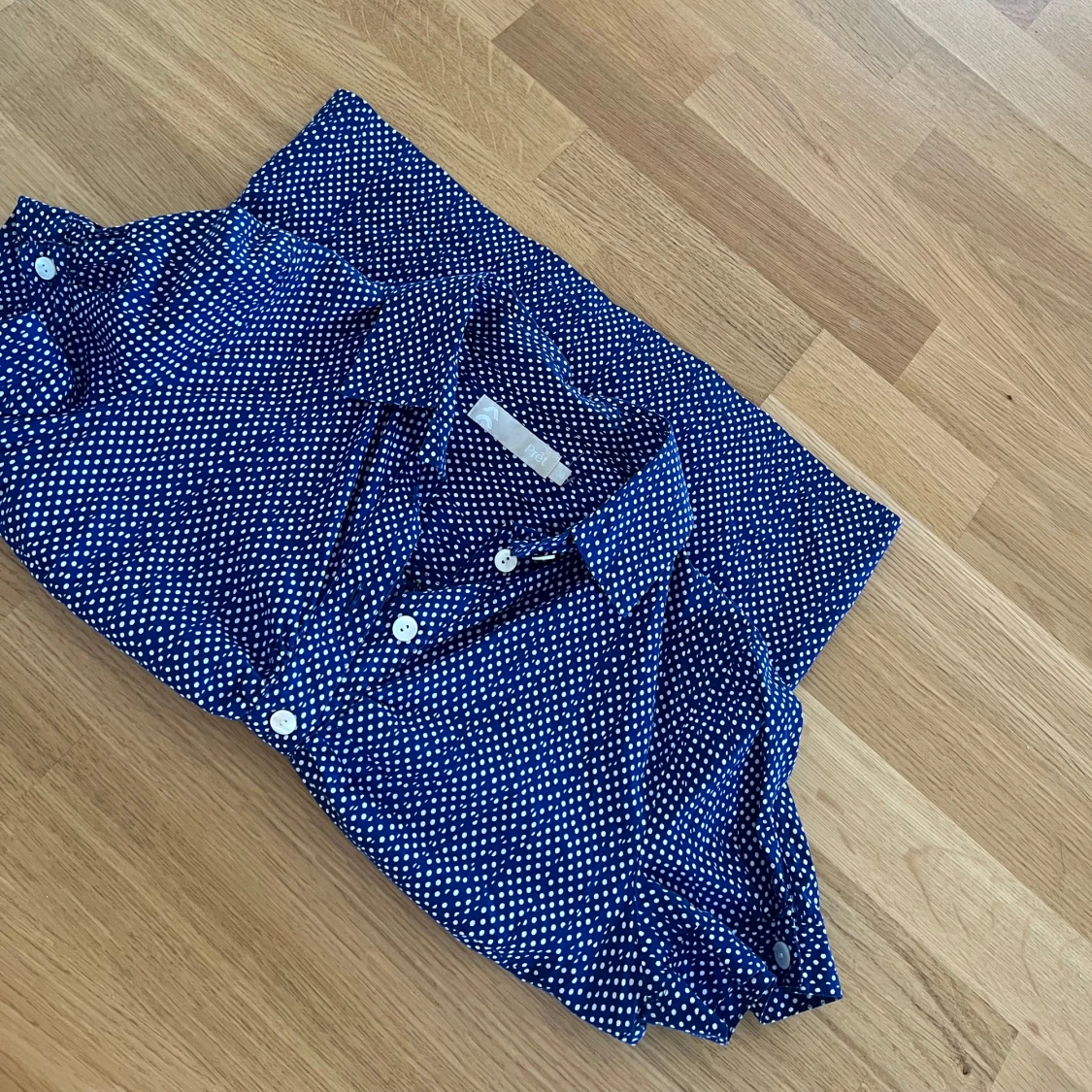 Prickig skjorta  - 2