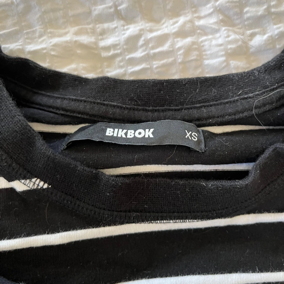 Svartvit randig tröja från BikBok - 2