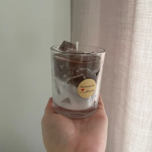 Mocca latte doftljus  - Dekorativt ljus, mocca latte. Vanlij doft. Handgjort av mig 