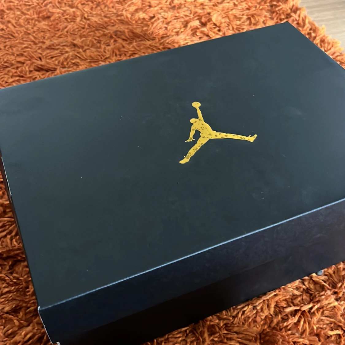 Nike Air Jordan 1 Mid svart/grå/röd - 1