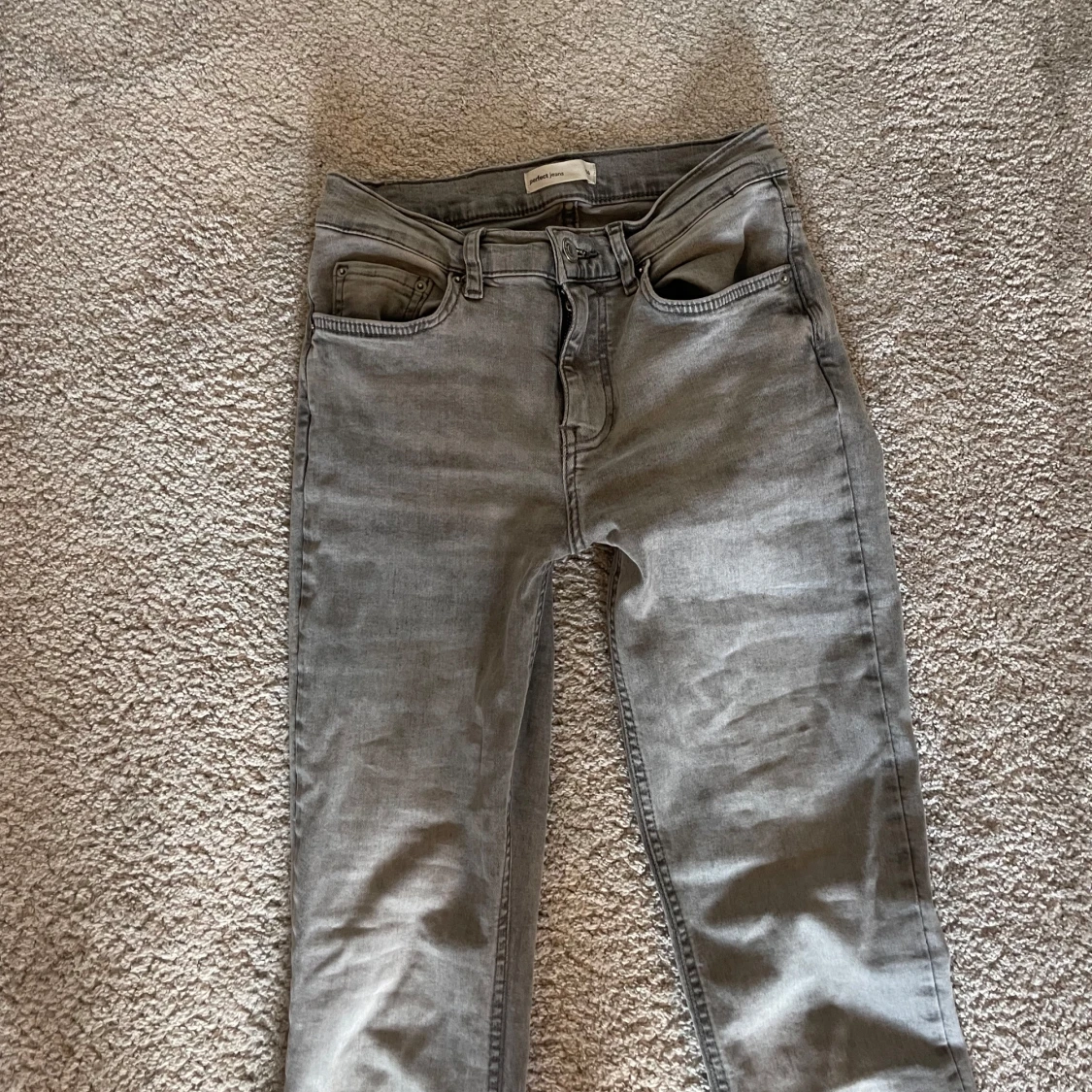 Grå bootcut jeans - 1