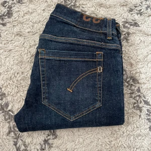 Dondup George jeans - Säljer dessa Dondup jeans i modellen George! | Skick 9/10 | Nypris +3500kr, säljer endast för 399kr | Hör av dig vid frågor!