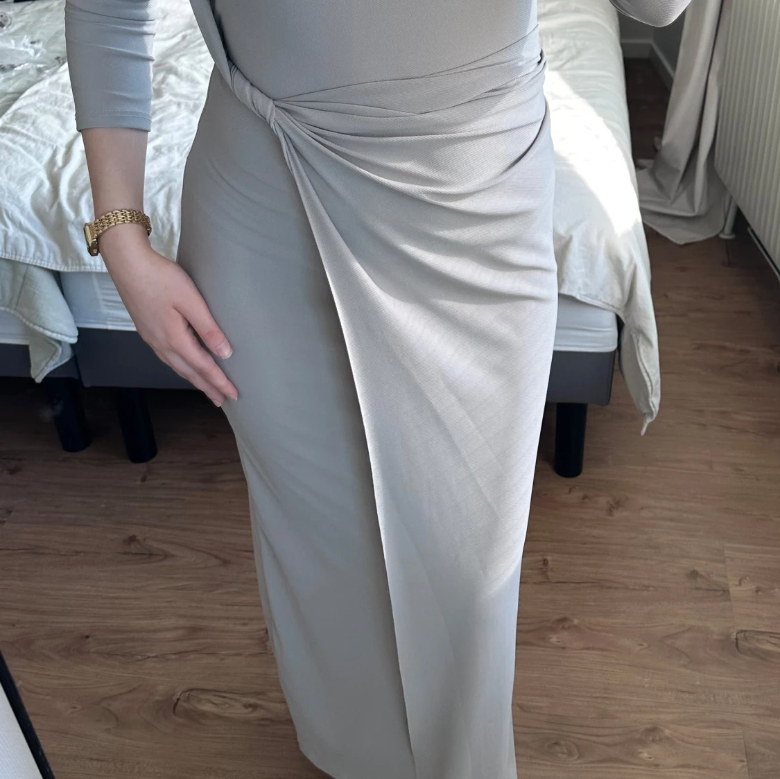 Beige långklänning från She's Out - 4