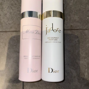 Deodorant  - 2 deodoranter från dior, endast testade vara en gång. Nypris 579 kr styck så priset i annonsen är för båda 