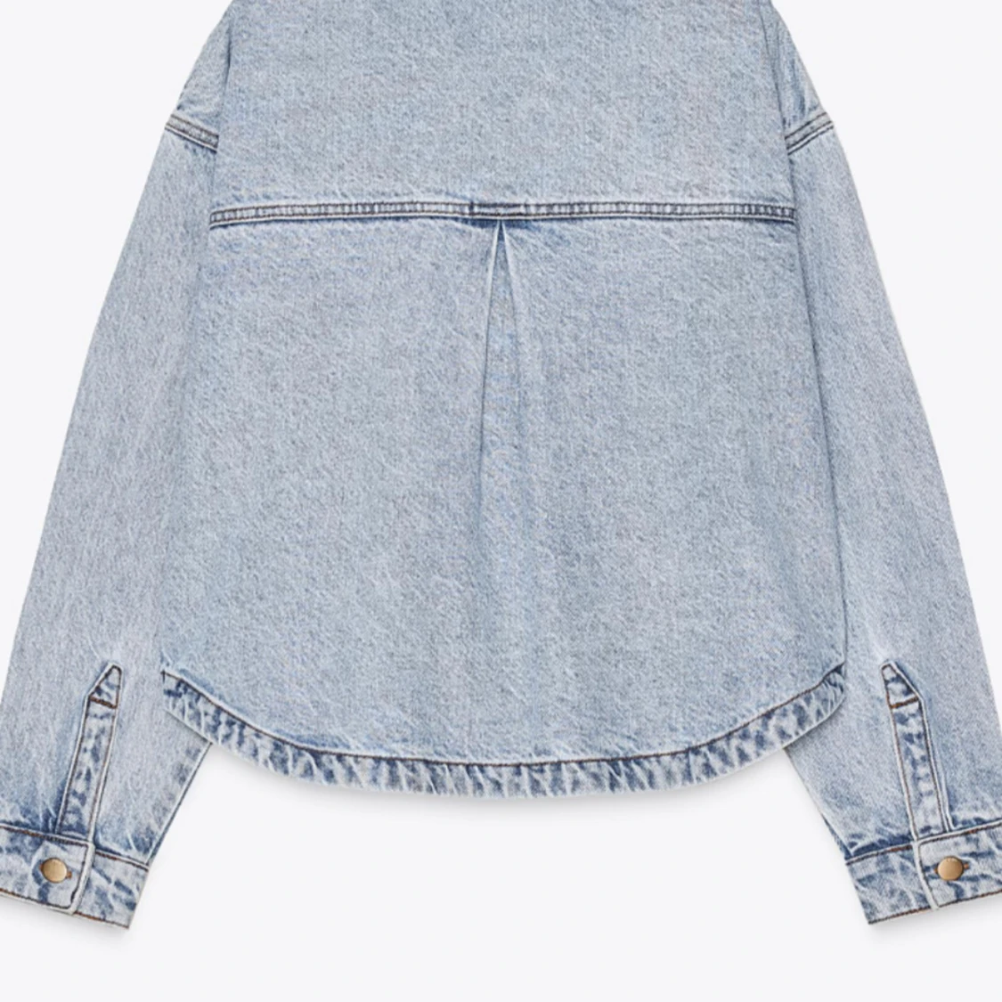 Ljusblå jeansjacka med knappar - 1