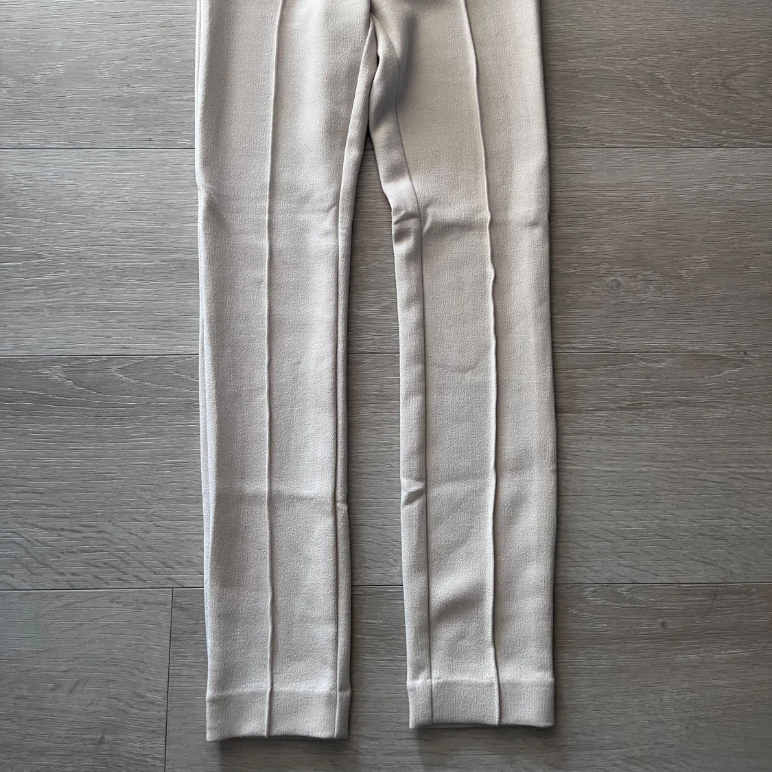 Beige ribbade leggings med hög midja - 1