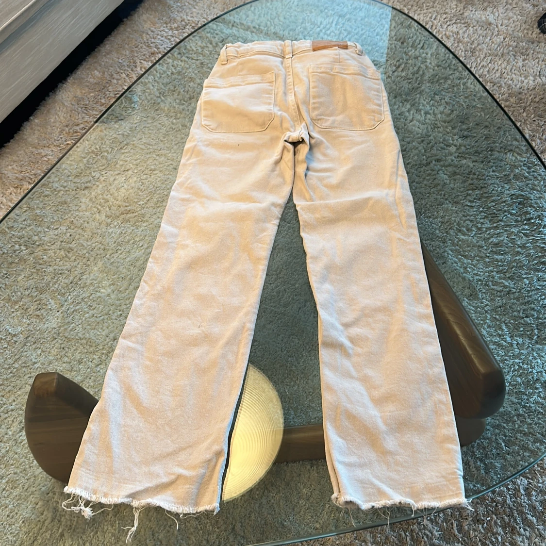 Beiga raka jeans från ZARA - 1