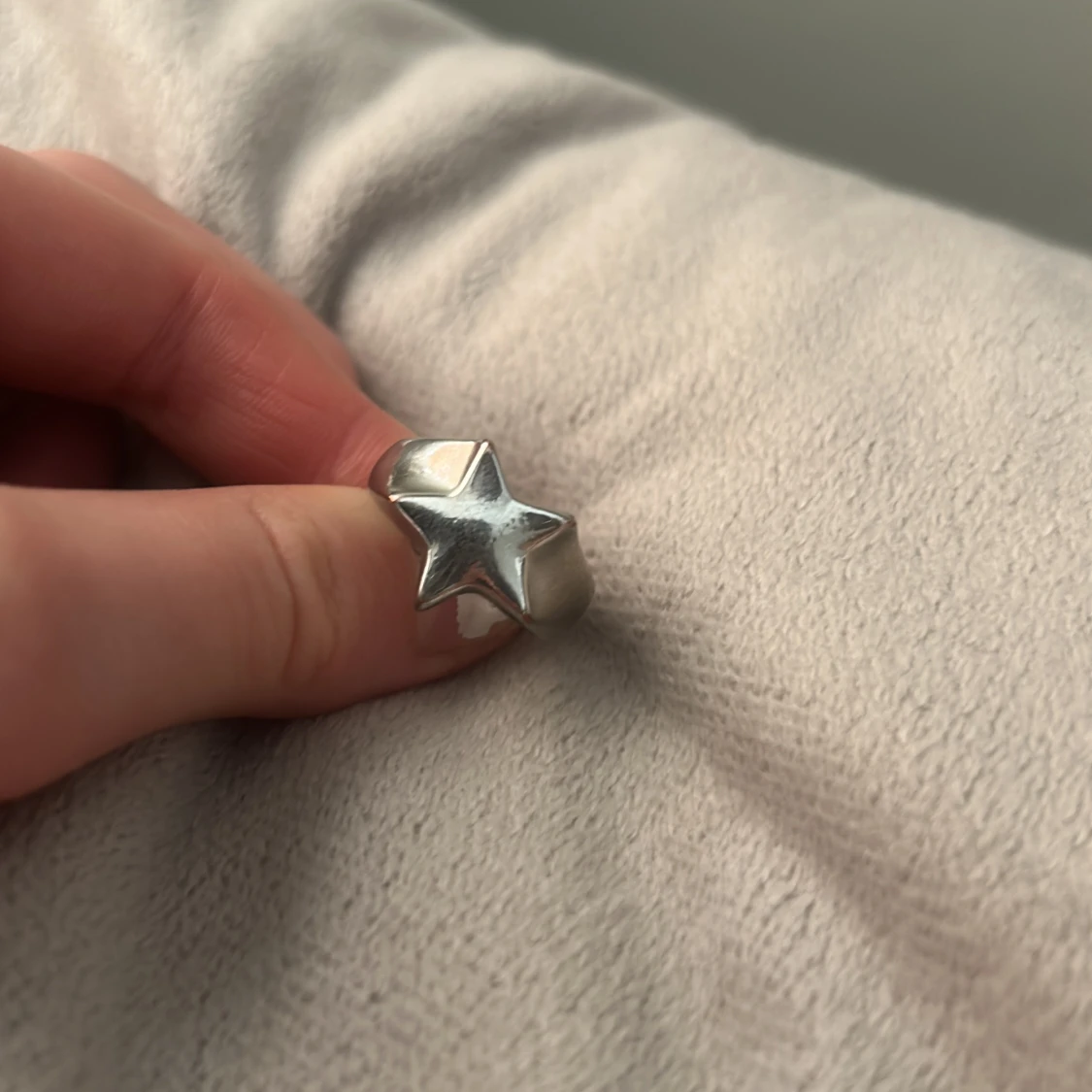 Silverring med stjärndesign