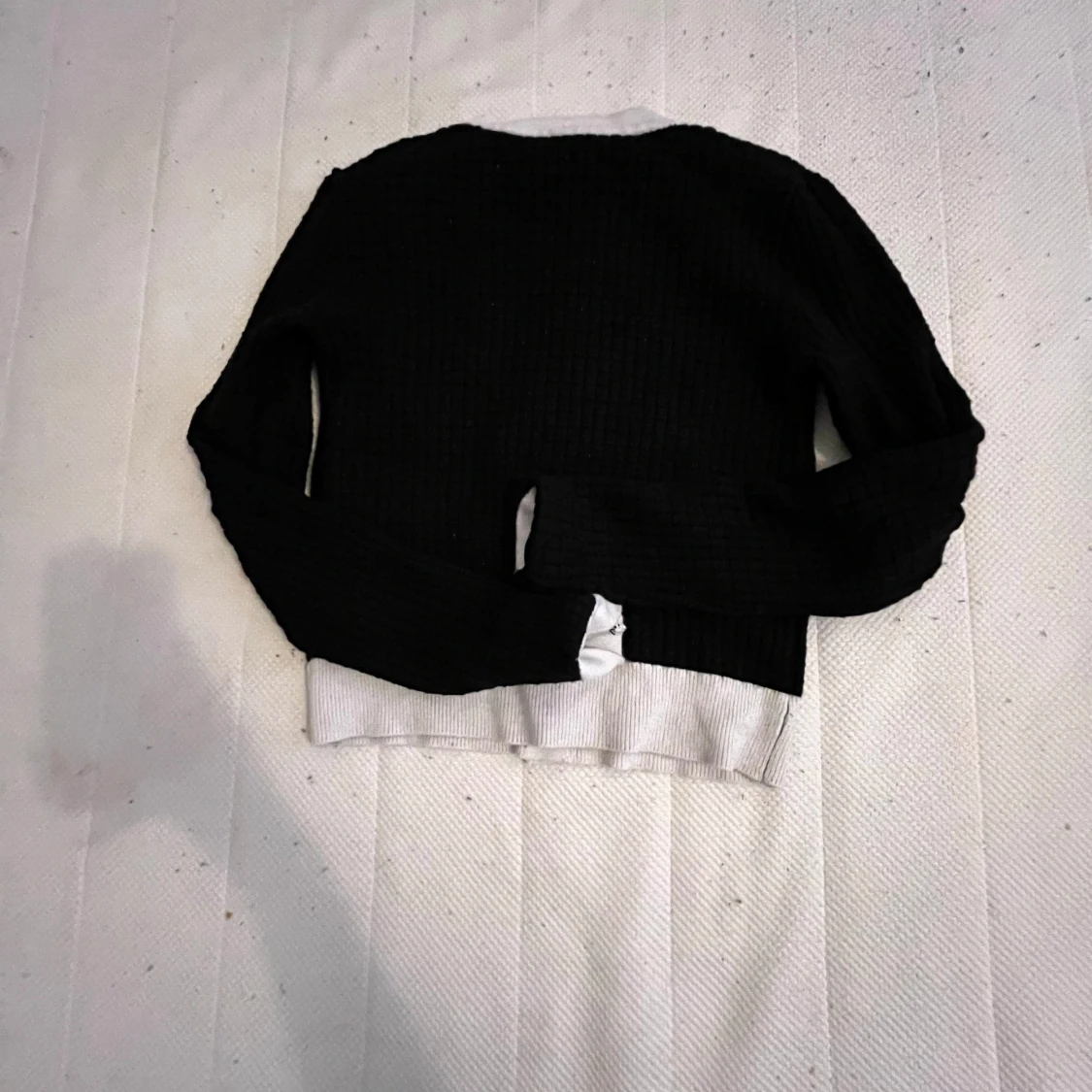 Svart och vit kofta från Amisu - 1