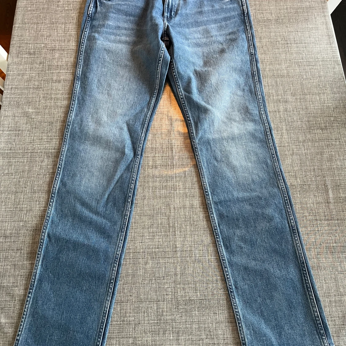 Blå jeans från Wrangler - 1