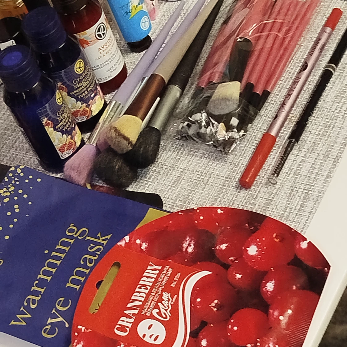 Stor samling av smink och skönhetsprodukter - 2