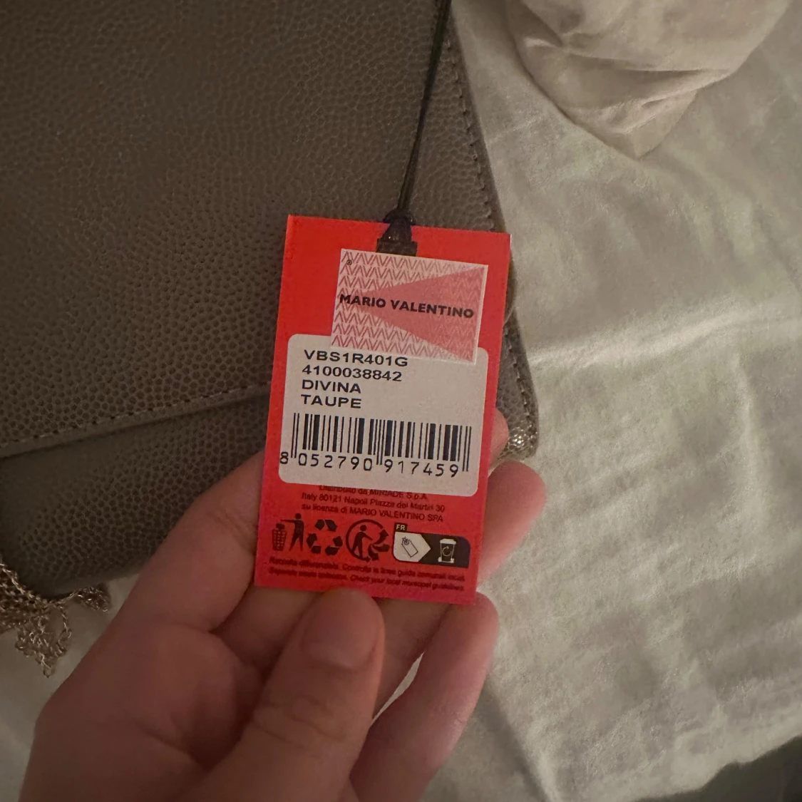 Taupe kuvertväska från Mario Valentino - 1