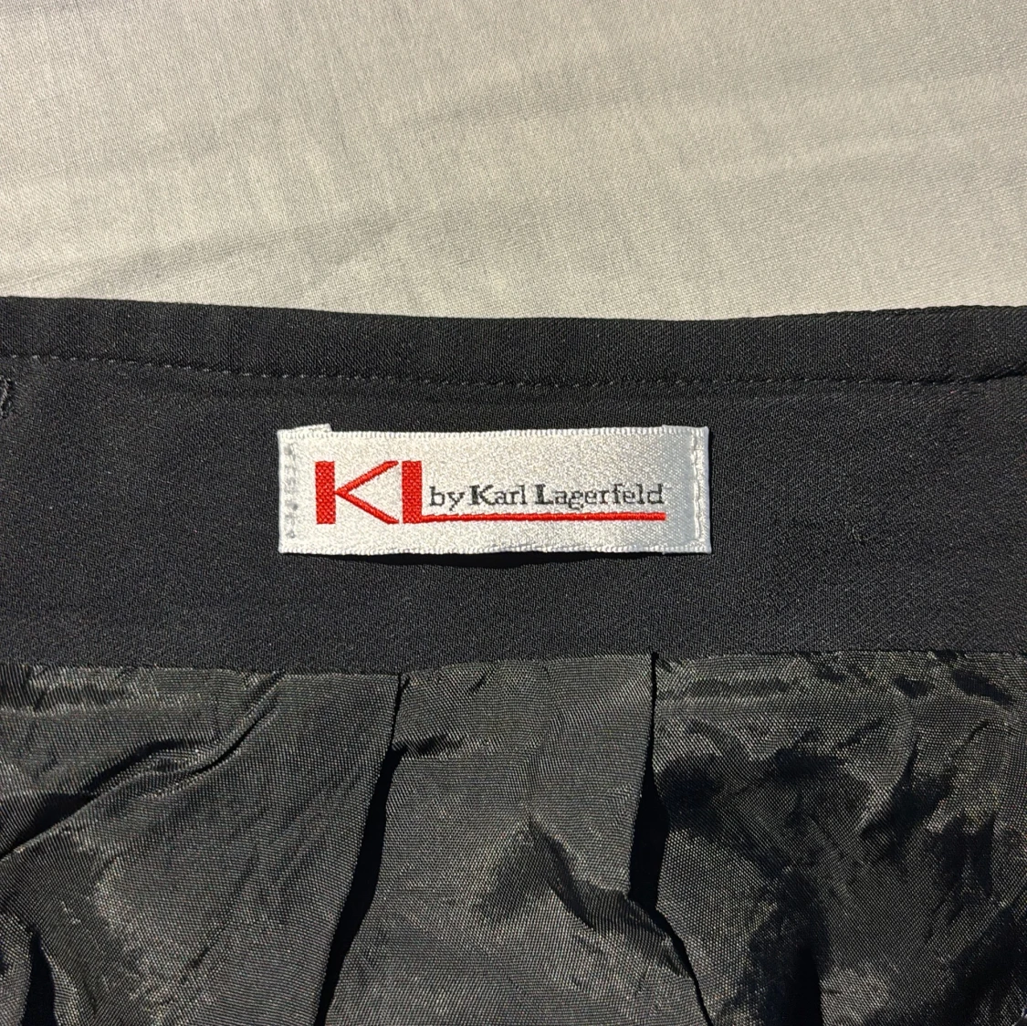 Svart kjol från Karl Lagerfeld - 1