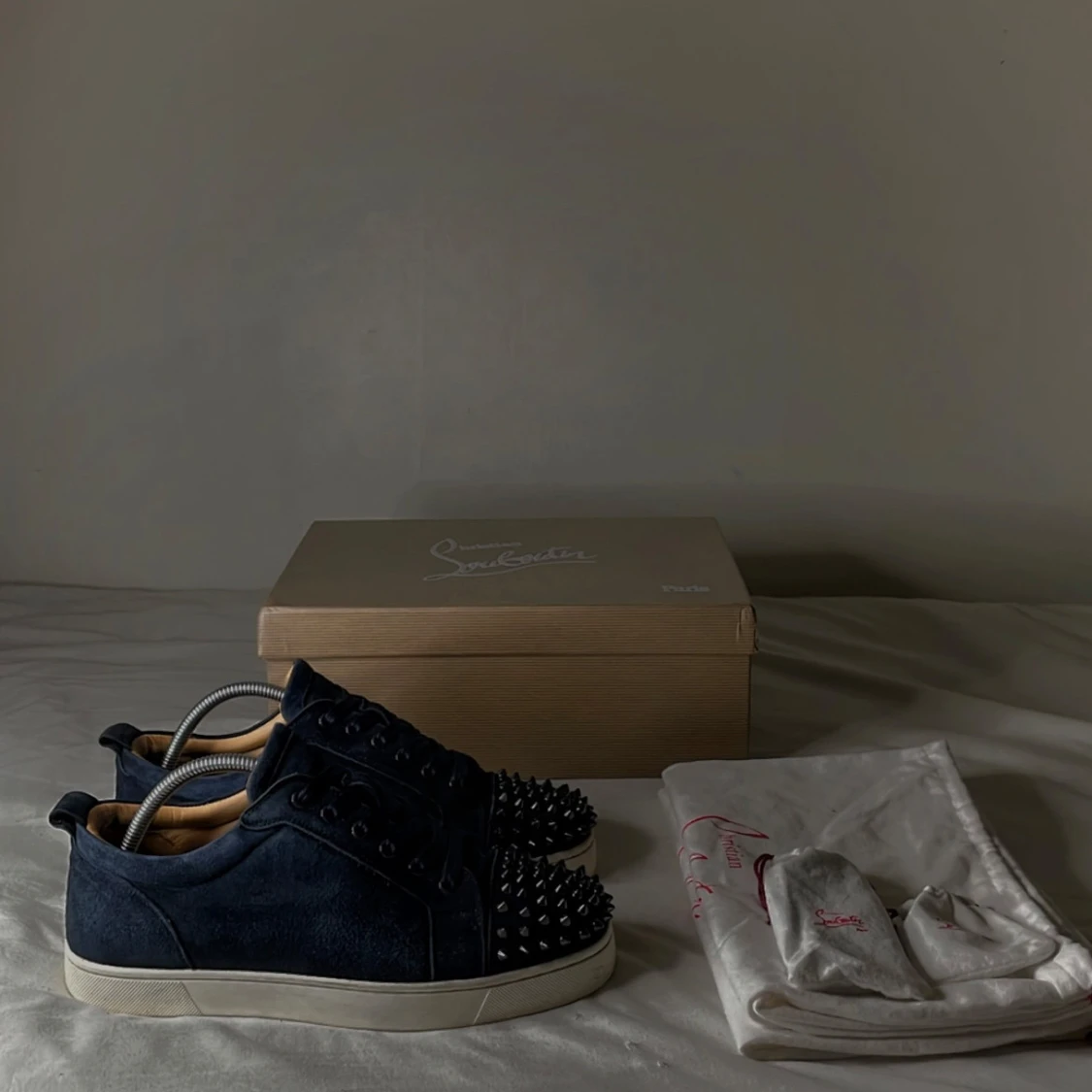 Mörkblåa Christian Louboutins 