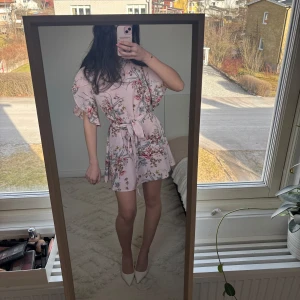 Sommarklänning - Superfin till midsommar❤️